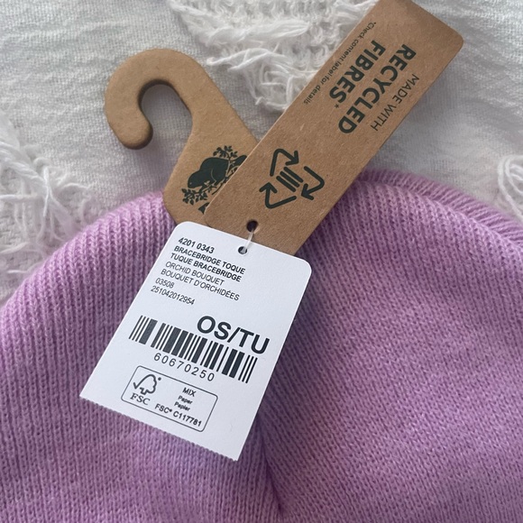 Roots Toque - Picture 6 of 6